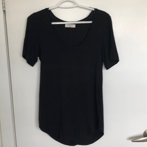 Airtzia - Babaton basic black tee